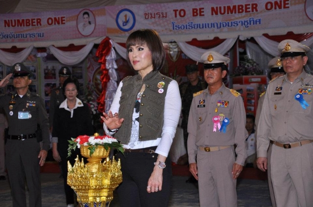 View Full Size 960 x 638 - Size: 87KB